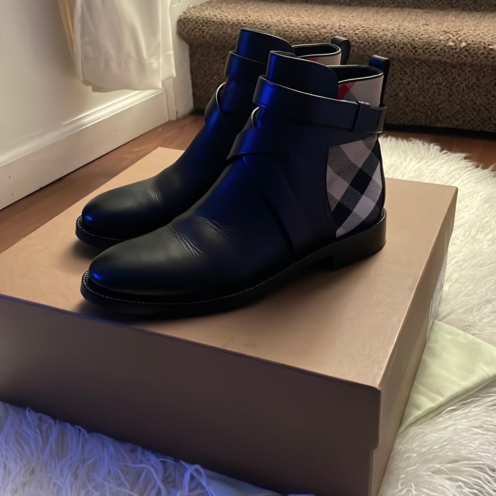 Burberry Pryle Booties